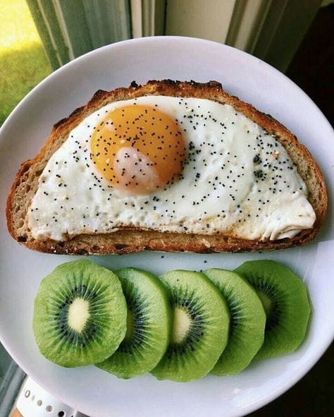 Egg Toast with Kiwi